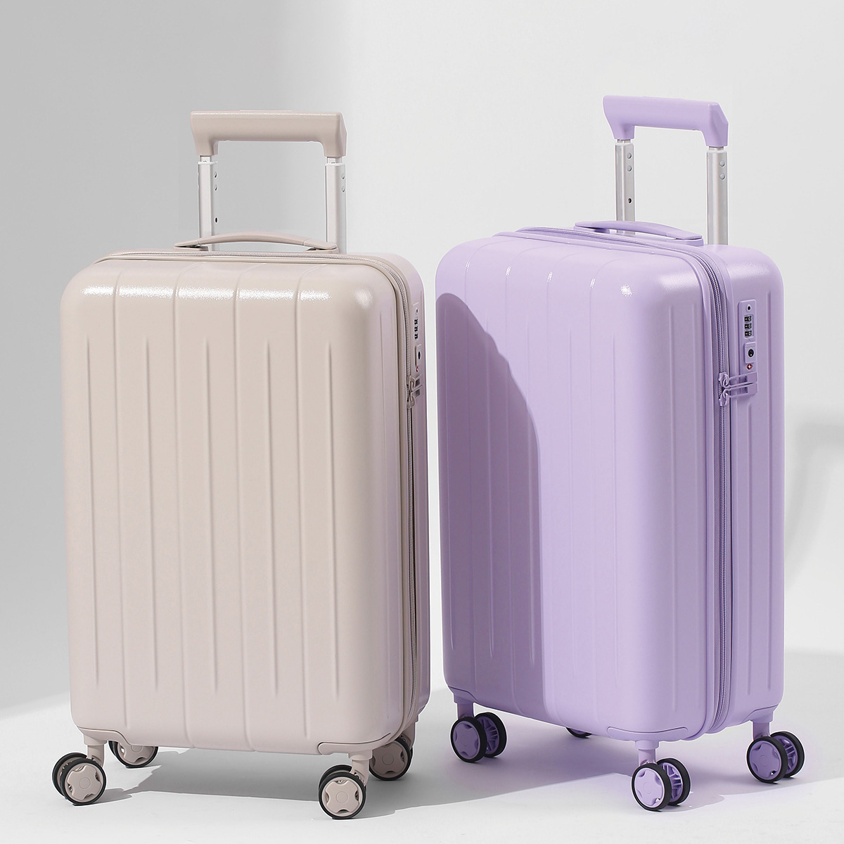 Spinner Wheel Rolling Suitcase 20 Inch - 20インチのPC製ハードシェルスーツケース。TSAロック付きで、機内持ち込み可能。軽量で、360度回転する静音キャスターを搭載した、旅行用のキャスター付きスーツケース。