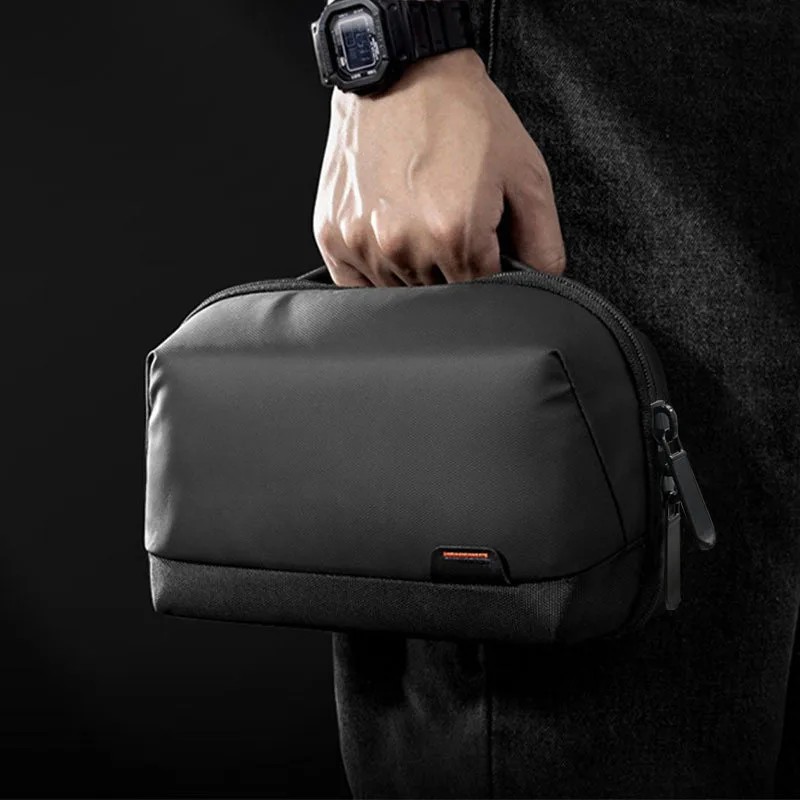 多機能デジタルアクセサリーバッグ。防水加工を施したナイロン製 - Travel Bags のレビューと価格